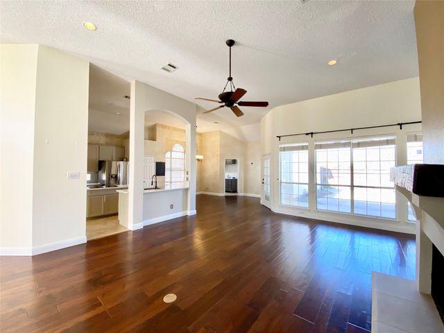 5507 Stonehenge Drive, Richardson, TX 75082