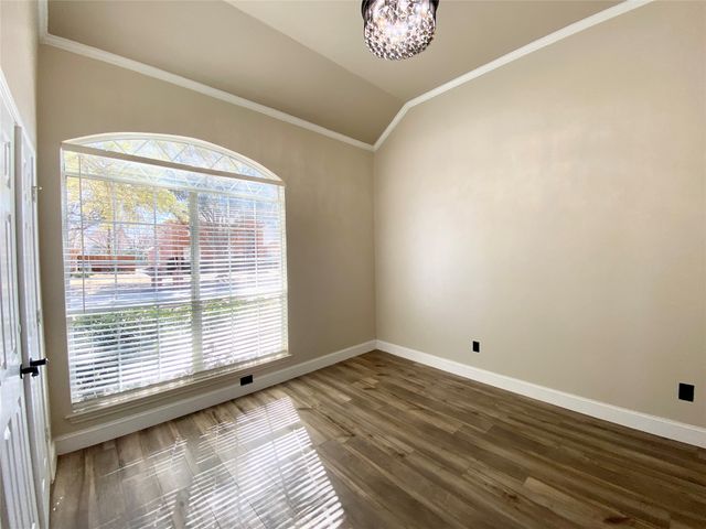 5507 Stonehenge Drive, Richardson, TX 75082