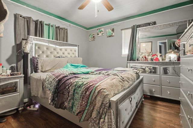 24657 Flower Avenue, Eastpointe, MI 48021