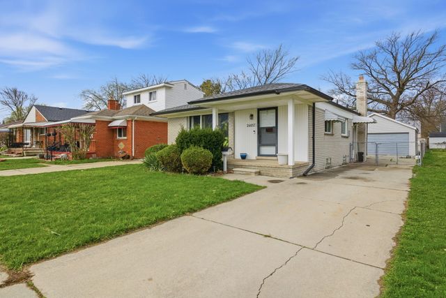 24657 Flower Avenue, Eastpointe, MI 48021