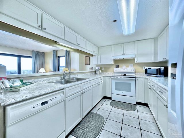 13817 Perdido Key Dr 204, Pensacola, FL 32507