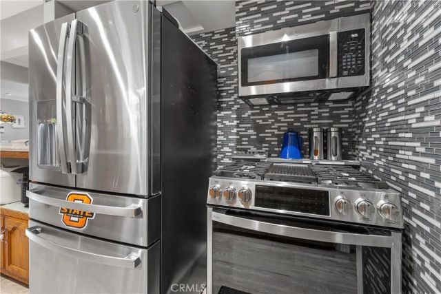 10739 Helendale, Tujunga, CA 91042