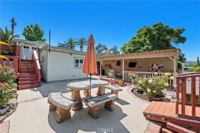 10739 Helendale, Tujunga, CA 91042