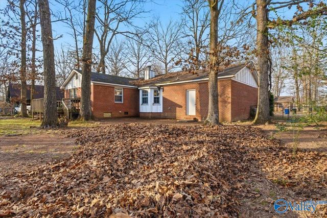 135 Oakcrest Road, Huntsville, AL 35811