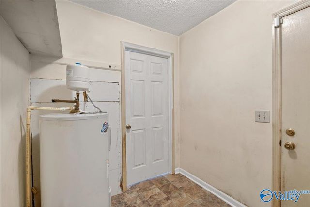 135 Oakcrest Road, Huntsville, AL 35811