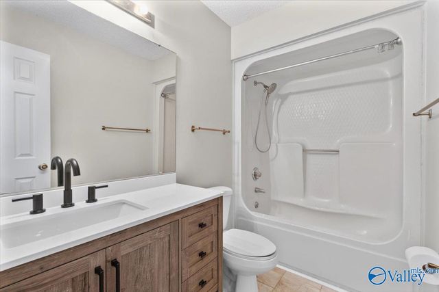 135 Oakcrest Road, Huntsville, AL 35811