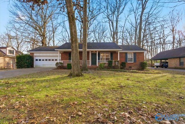 135 Oakcrest Road, Huntsville, AL 35811