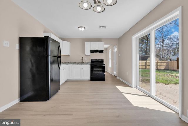 219 SNOW AVE, Browns Mills, NJ 08015