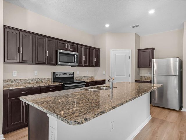 1132 ROBERTA ROAD, Lake Wales, FL 33853