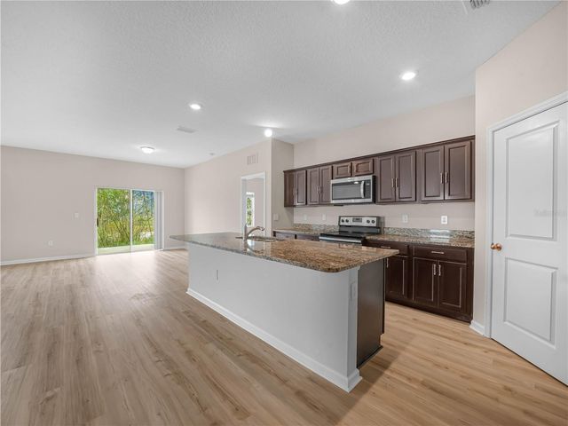 1132 ROBERTA ROAD, Lake Wales, FL 33853