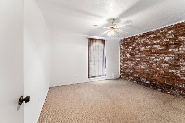 6947 Chasewood Drive, Houston, TX 77489