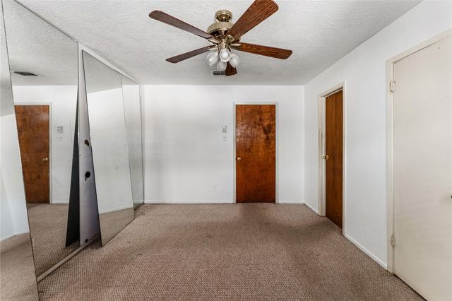 6947 Chasewood Drive, Houston, TX 77489