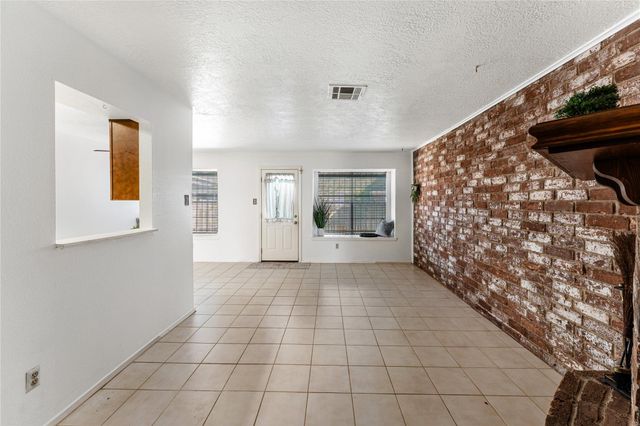 6947 Chasewood Drive, Houston, TX 77489