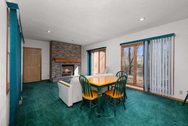 3709 9th Avenue, Moline, IL 61265