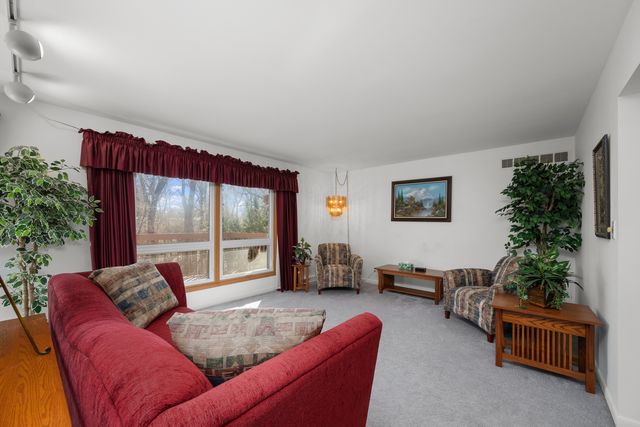 3709 9th Avenue, Moline, IL 61265