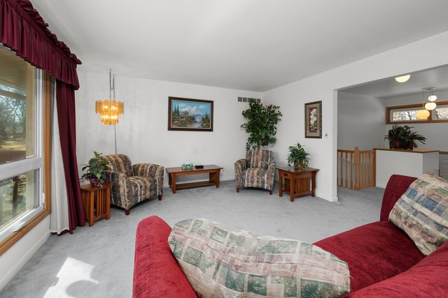 3709 9th Avenue, Moline, IL 61265