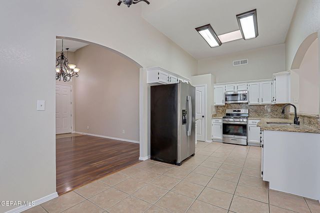 12426 Paseo Lindo Drive, El Paso, TX 79928