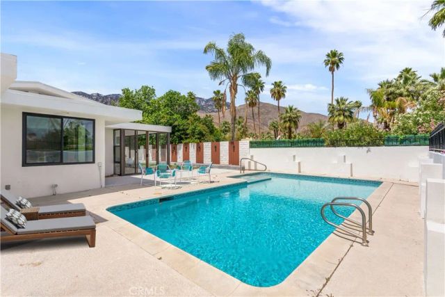 2011 S Tulare, Palm Springs, CA 92264