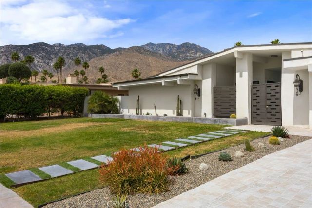 2011 S Tulare, Palm Springs, CA 92264