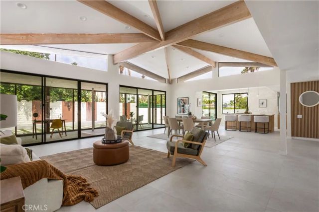 2011 S Tulare, Palm Springs, CA 92264