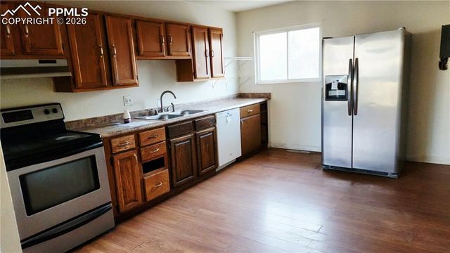 1214 Burnham Street, Colorado Springs, CO 80906