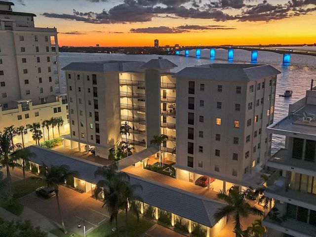 226 GOLDEN GATE POINT 44, Sarasota, FL 34236