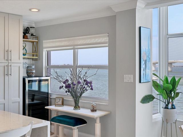 226 GOLDEN GATE POINT 44, Sarasota, FL 34236