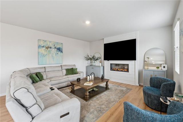 129 Summit Pointe Lane, Dallas, GA 30132