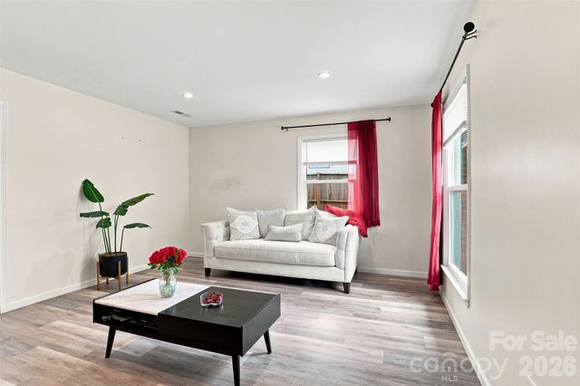 3601 Fagan Way, Charlotte, NC 28216