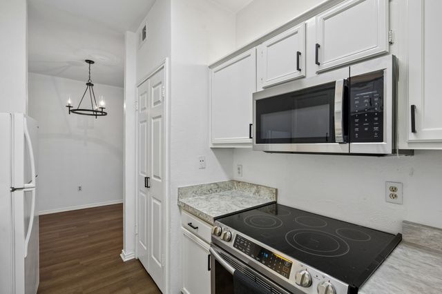 9254 Forest Lane 313, Dallas, TX 75243