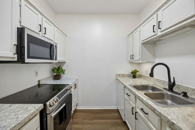 9254 Forest Lane 313, Dallas, TX 75243