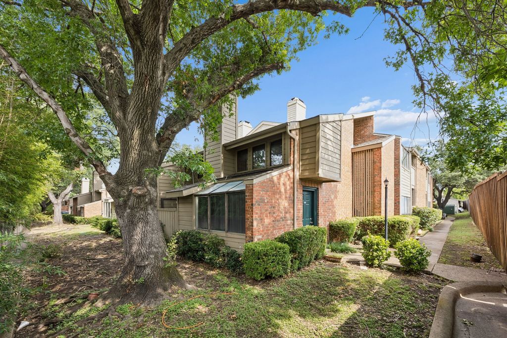 9254 Forest Lane 313, Dallas, TX 75243