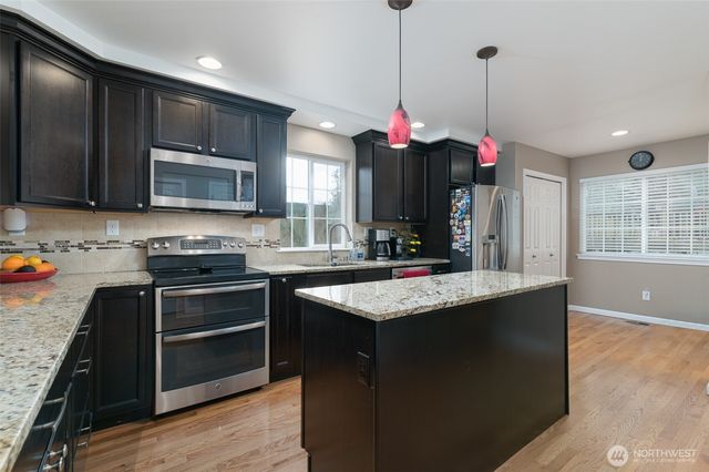 2534 Hewlett Court, Bellingham, WA 98229