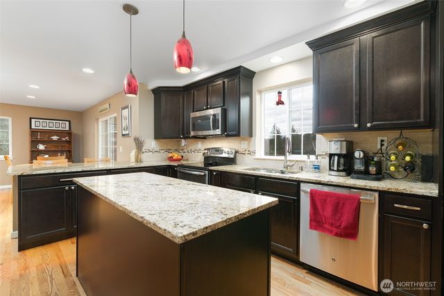 2534 Hewlett Court, Bellingham, WA 98229