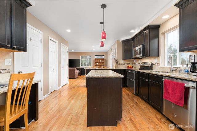 2534 Hewlett Court, Bellingham, WA 98229