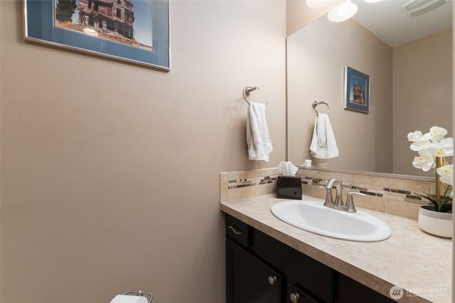 2534 Hewlett Court, Bellingham, WA 98229