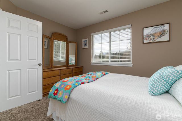 2534 Hewlett Court, Bellingham, WA 98229
