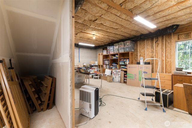 2534 Hewlett Court, Bellingham, WA 98229