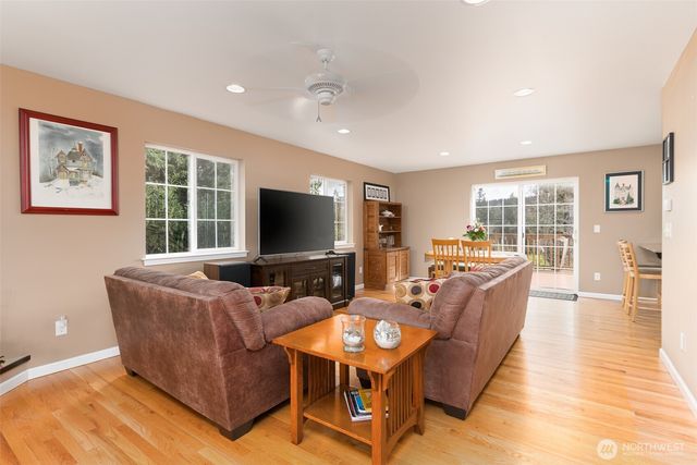 2534 Hewlett Court, Bellingham, WA 98229