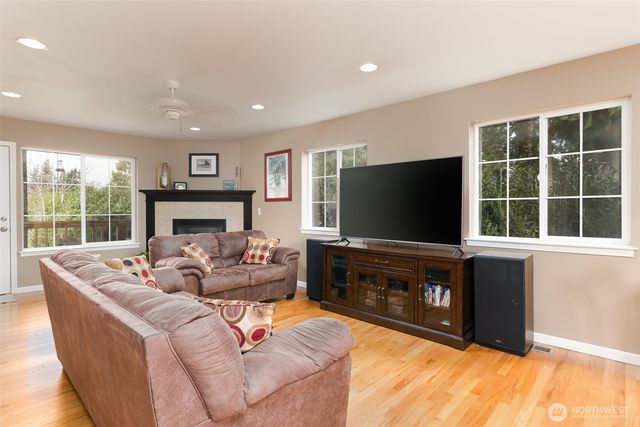 2534 Hewlett Court, Bellingham, WA 98229