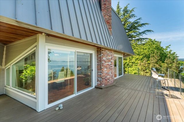 1857 Cascade View Drive, Camano Island, WA 98282
