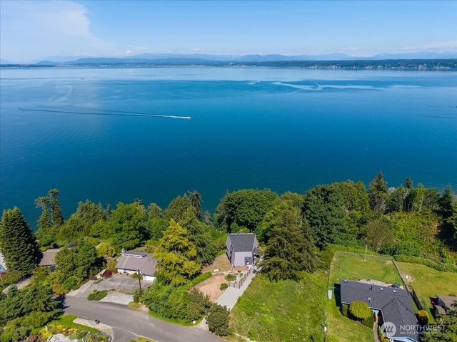 1857 Cascade View Drive, Camano Island, WA 98282