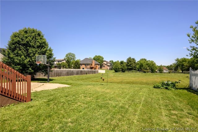 3050 Cobblers Crossing Road, New Albany, IN 47150