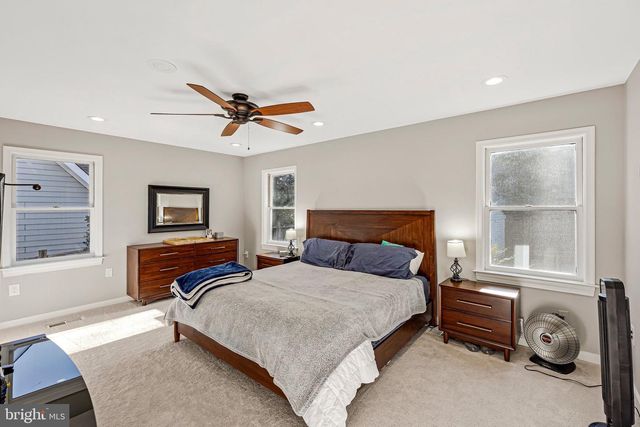 9403 TALISMAN DR, Vienna, VA 22182