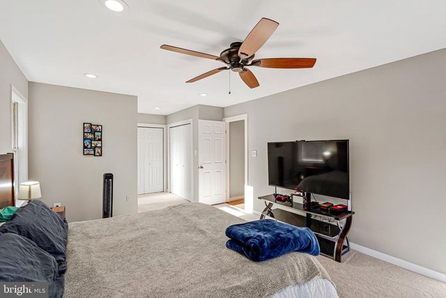 9403 TALISMAN DR, Vienna, VA 22182