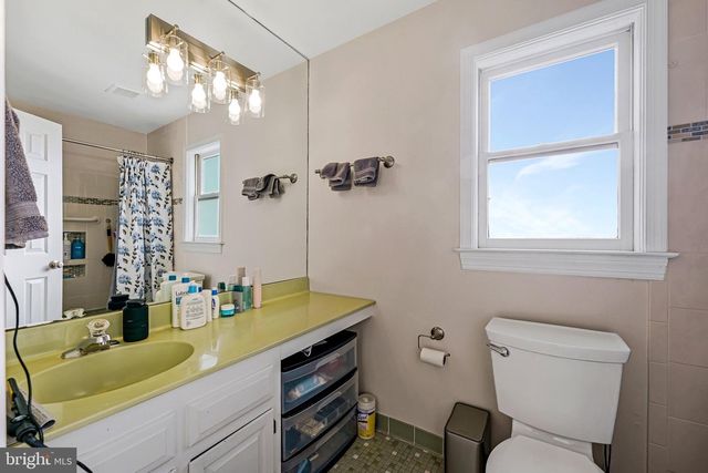 9403 TALISMAN DR, Vienna, VA 22182