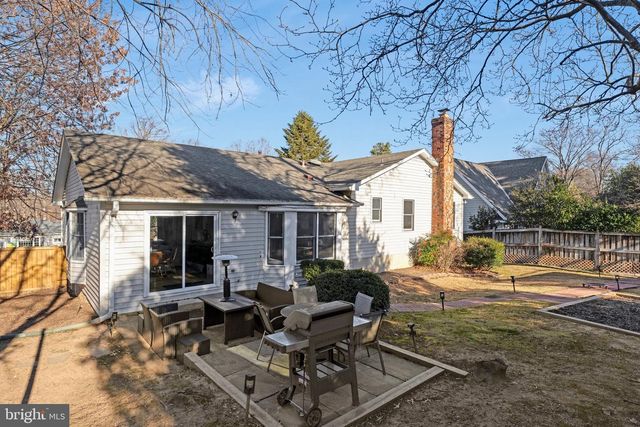 9403 TALISMAN DR, Vienna, VA 22182