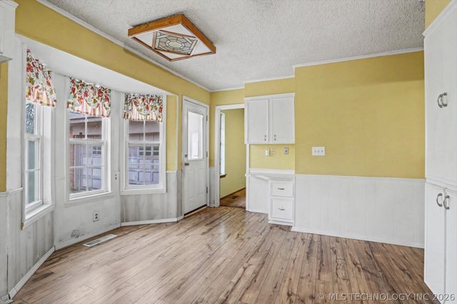 704 N Sioux Avenue, Claremore, OK 74017