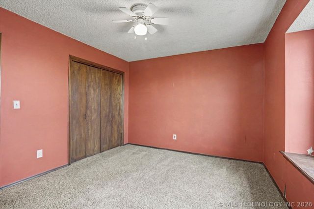 704 N Sioux Avenue, Claremore, OK 74017