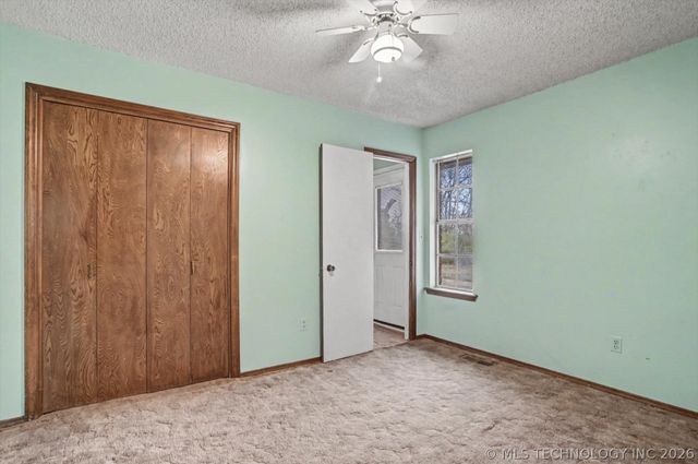 704 N Sioux Avenue, Claremore, OK 74017